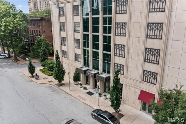 4909 Laclede Avenue 2103, St Louis, MO 63108