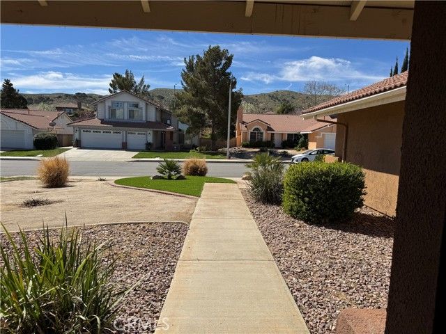4313 Portola, Palmdale, CA 93551