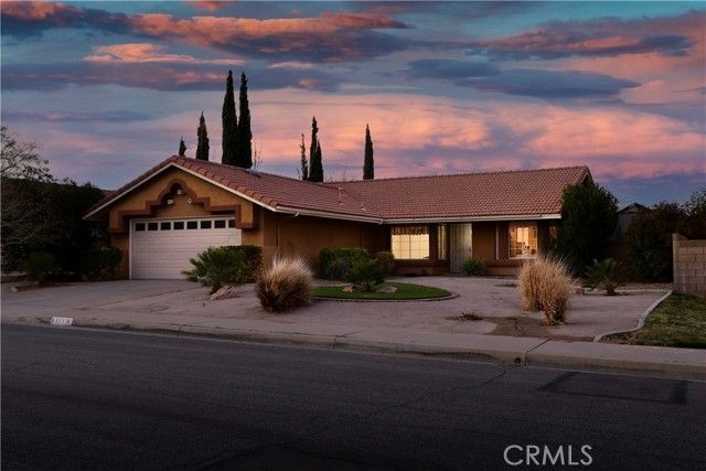 4313 Portola, Palmdale, CA 93551