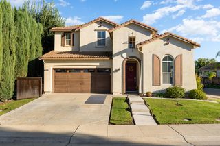 3662 W River Drive, Sacramento, CA 95833