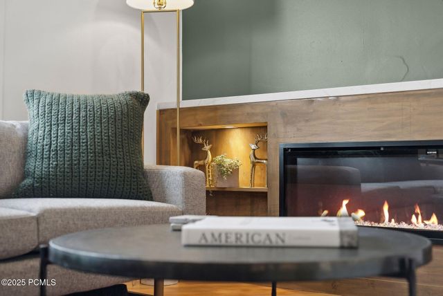 236 Woodside Avenue 11, Park City, UT 84060