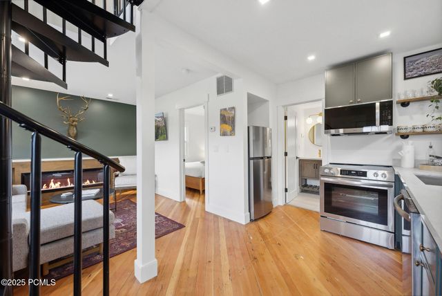 236 Woodside Avenue 11, Park City, UT 84060