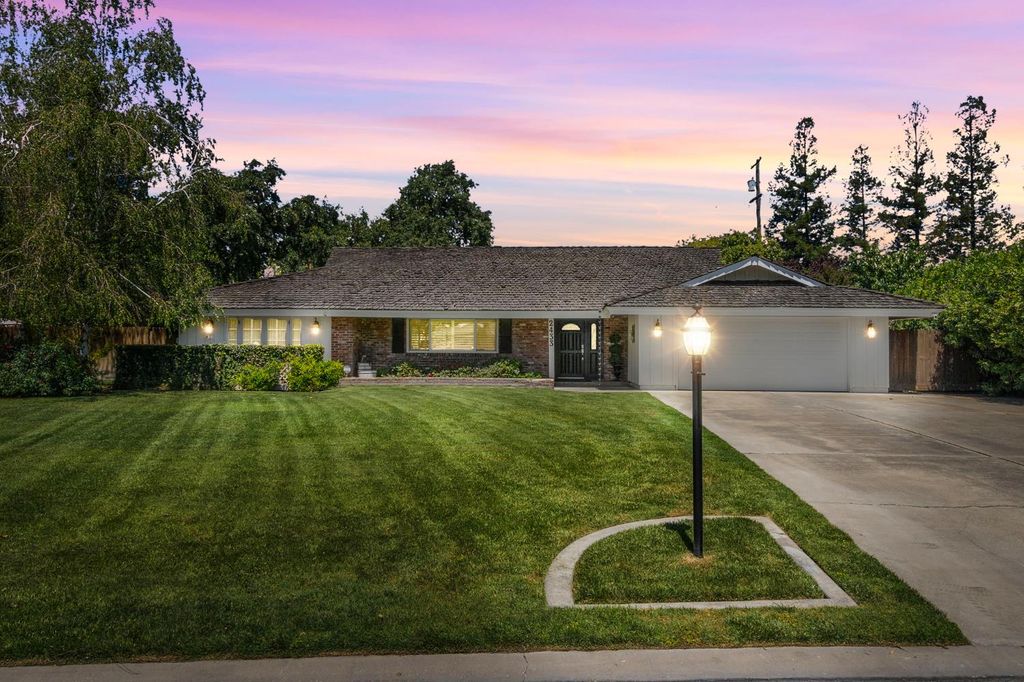 2433 Broadridge Way, Stockton, CA 95209