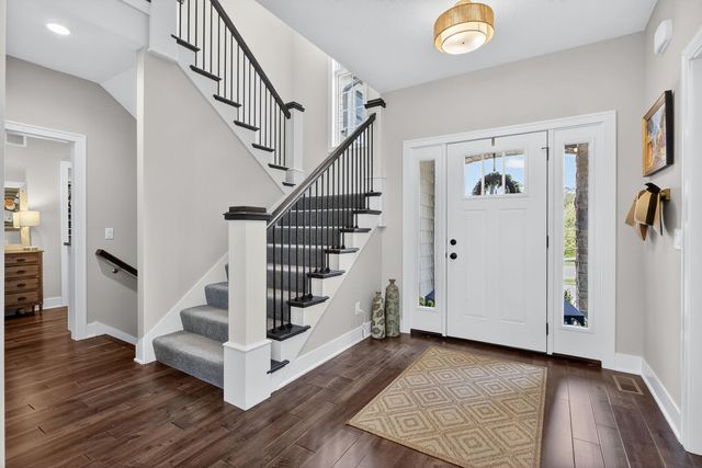 6925 Grover Station, Bettendorf, IA 52722