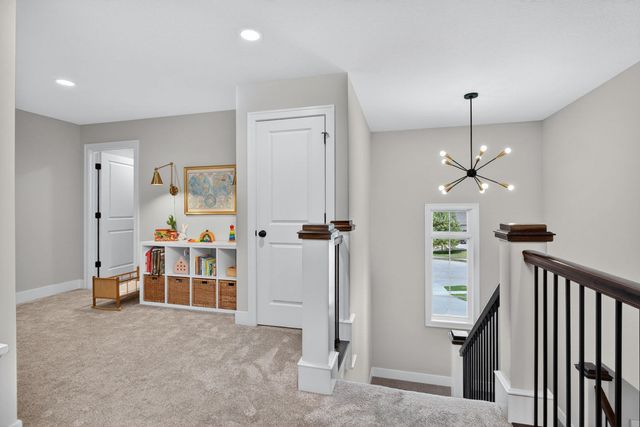 6925 Grover Station, Bettendorf, IA 52722