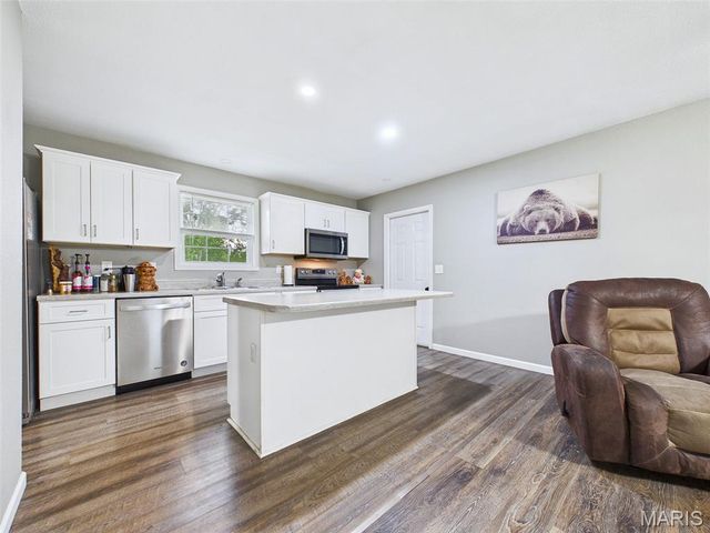 106 Lynn Street, Lebanon, IL 62254