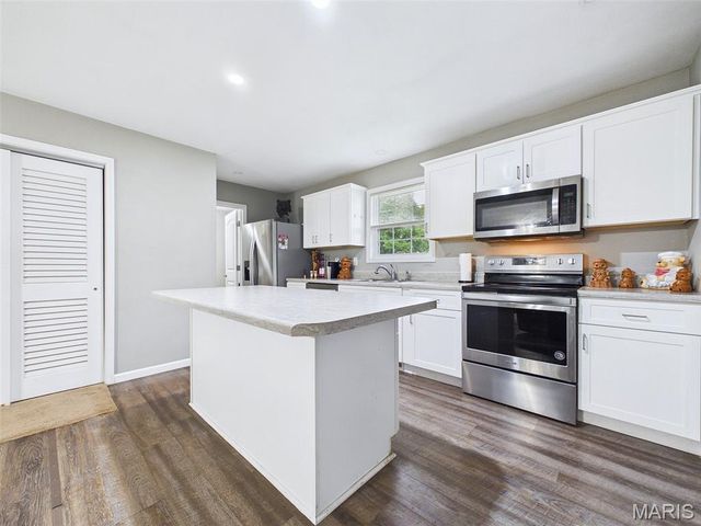 106 Lynn Street, Lebanon, IL 62254