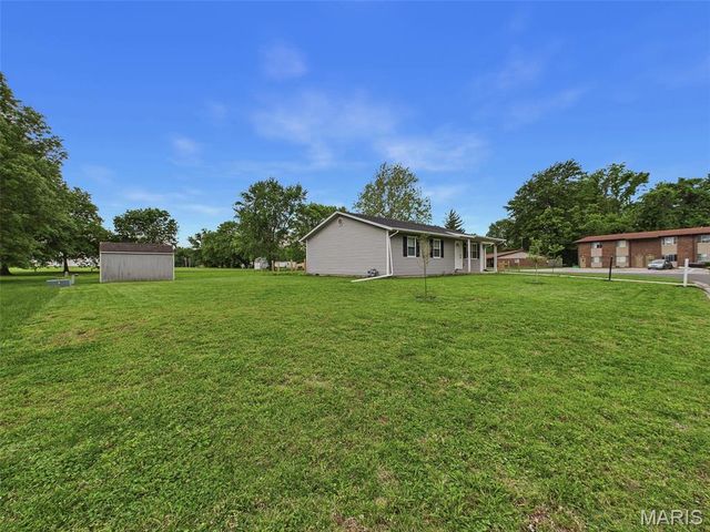 106 Lynn Street, Lebanon, IL 62254