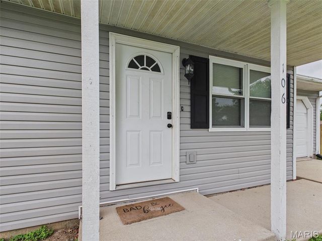 106 Lynn Street, Lebanon, IL 62254