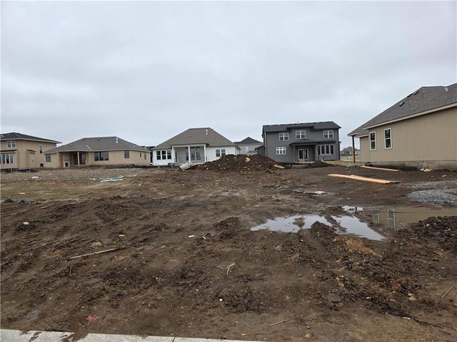 17410 W 169th Place, Olathe, KS 66062