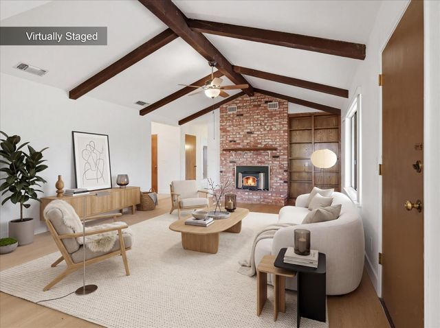 2411 N Ring Avenue, Fresno, CA 93723