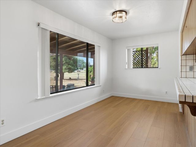 2411 N Ring Avenue, Fresno, CA 93723