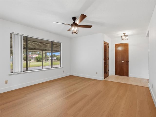 2411 N Ring Avenue, Fresno, CA 93723