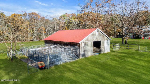 17 Sunnyside Road, Howell, NJ 07731