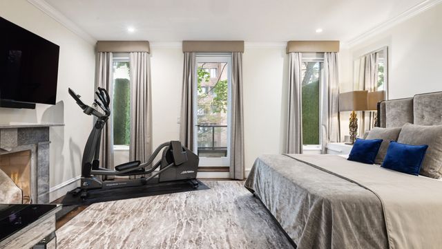 505 E 84TH Street, New York City, NY 10028