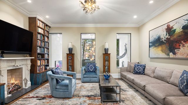 505 E 84TH Street, New York City, NY 10028