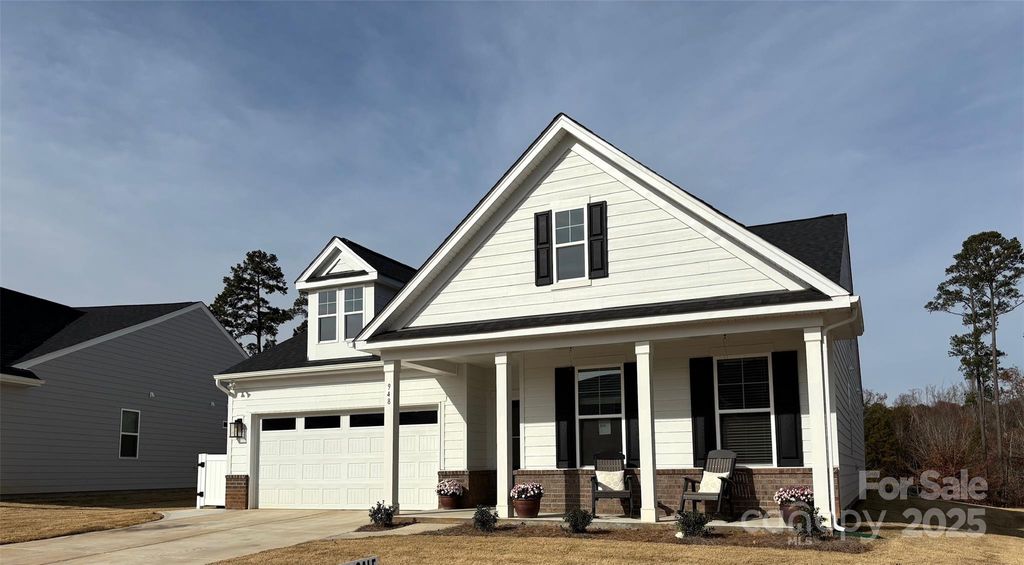 948 Exeter Drive, Sherrills Ford, NC 28673