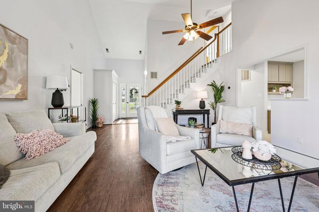 12504 HAWKINS LN, Spotsylvania, VA 22551