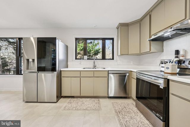 12504 HAWKINS LN, Spotsylvania, VA 22551