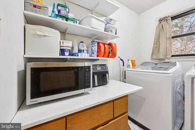 12504 HAWKINS LN, Spotsylvania, VA 22551