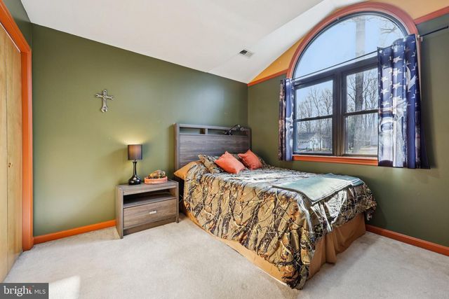 12504 HAWKINS LN, Spotsylvania, VA 22551