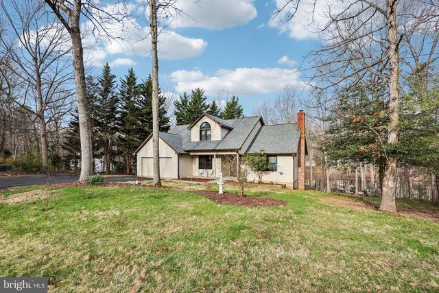 12504 HAWKINS LN, Spotsylvania, VA 22551