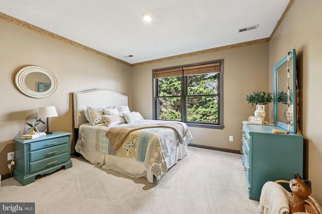 12504 HAWKINS LN, Spotsylvania, VA 22551