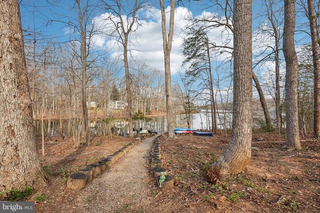 12504 HAWKINS LN, Spotsylvania, VA 22551