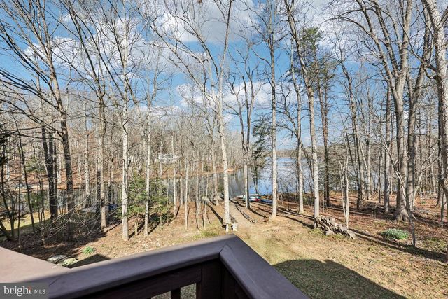 12504 HAWKINS LN, Spotsylvania, VA 22551