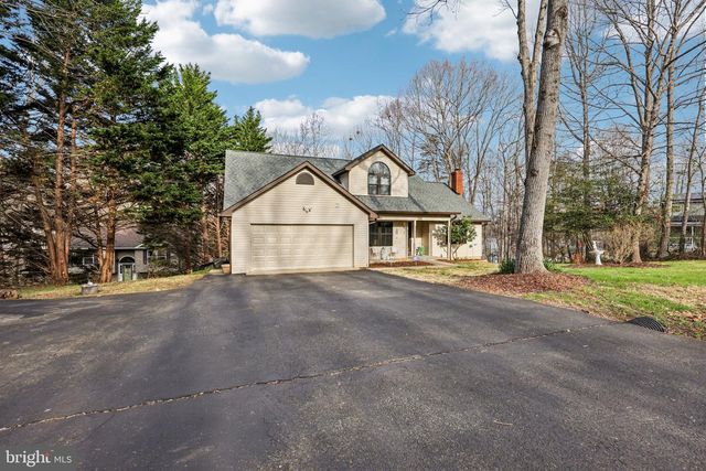 12504 HAWKINS LN, Spotsylvania, VA 22551