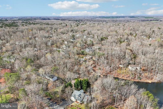 12504 HAWKINS LN, Spotsylvania, VA 22551