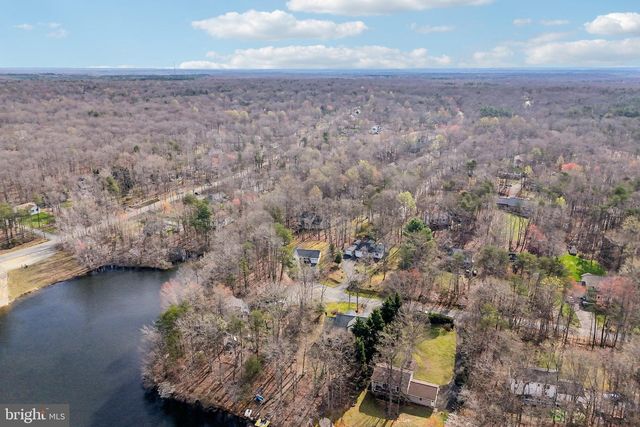 12504 HAWKINS LN, Spotsylvania, VA 22551