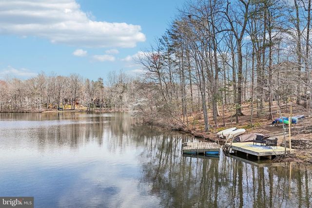 12504 HAWKINS LN, Spotsylvania, VA 22551