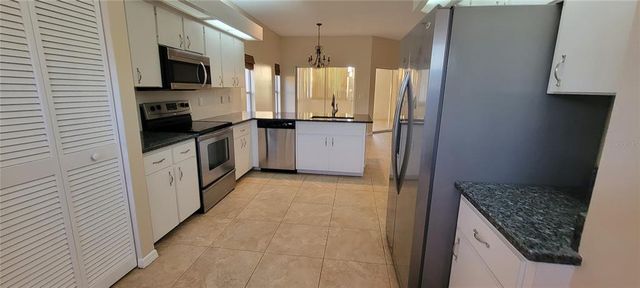 7102 52ND DRIVE E, Bradenton, FL 34203