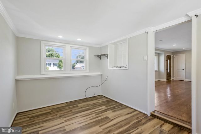 5906 1ST ST N, Arlington, VA 22203