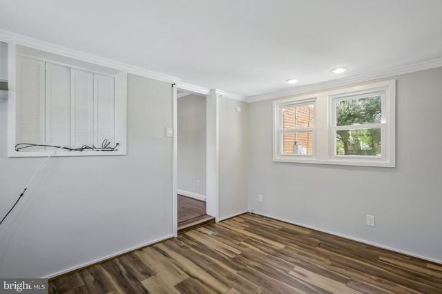 5906 1ST ST N, Arlington, VA 22203