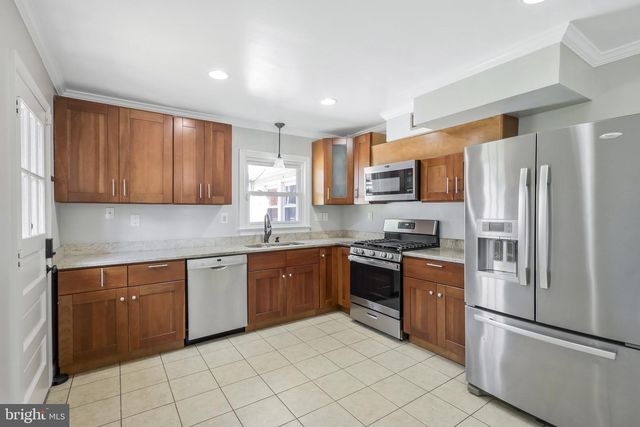 5906 1ST ST N, Arlington, VA 22203