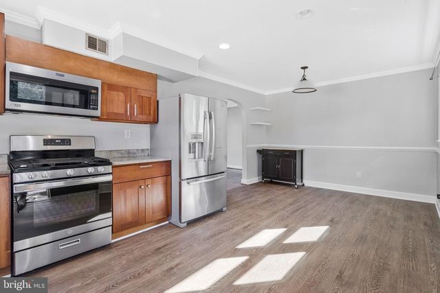 5906 1ST ST N, Arlington, VA 22203