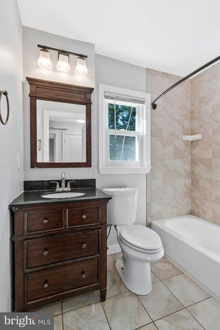 5906 1ST ST N, Arlington, VA 22203