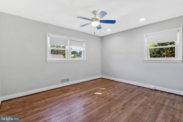 5906 1ST ST N, Arlington, VA 22203