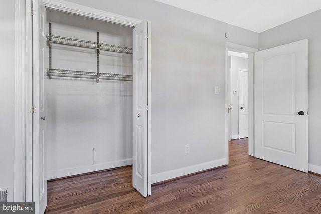 5906 1ST ST N, Arlington, VA 22203