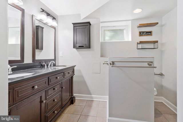 5906 1ST ST N, Arlington, VA 22203