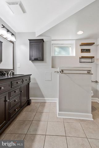 5906 1ST ST N, Arlington, VA 22203