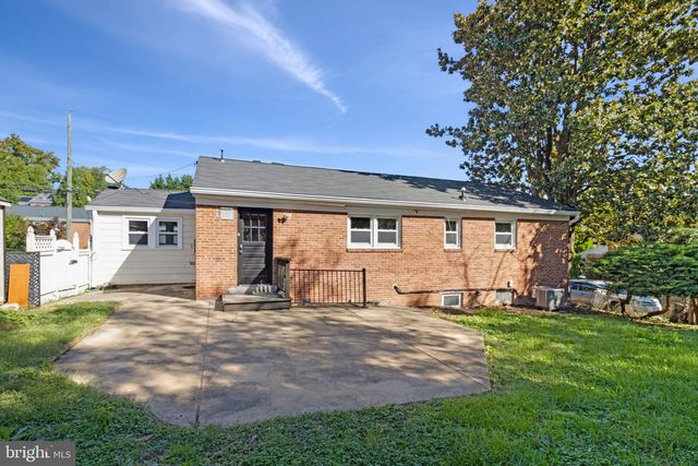 5906 1ST ST N, Arlington, VA 22203
