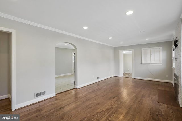 5906 1ST ST N, Arlington, VA 22203