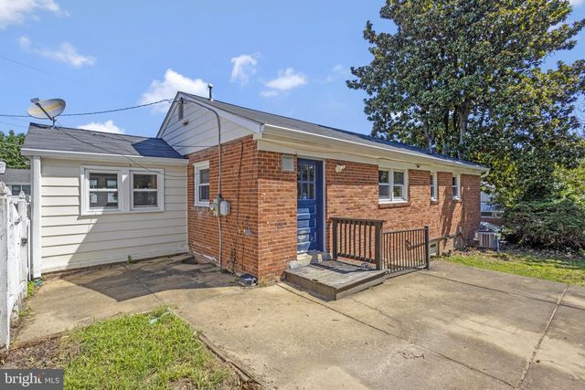 5906 1ST ST N, Arlington, VA 22203