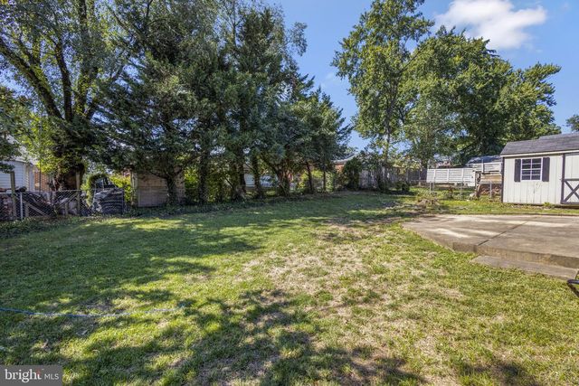 5906 1ST ST N, Arlington, VA 22203
