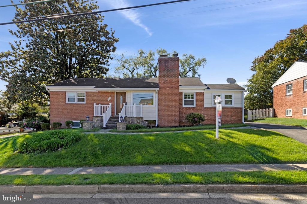 5906 1ST ST N, Arlington, VA 22203