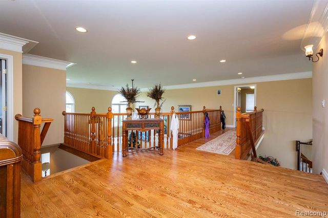 49759 Lakebridge Drive, Shelby Twp, MI 48315