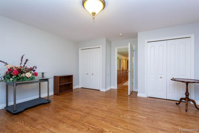 49759 Lakebridge Drive, Shelby Twp, MI 48315